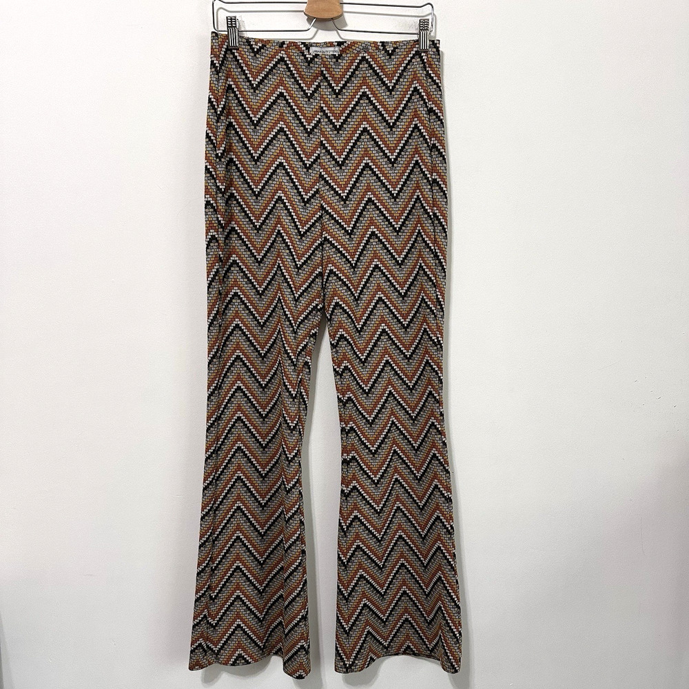 Urban Outfitters Knit Bryn Flare Pants L Chevron Zig Zag Pull On Hippie Retro 70